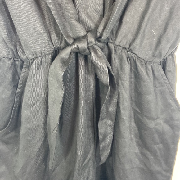 NWOT LOFT Black Short Romper with Pockets - Picture 5 of 9